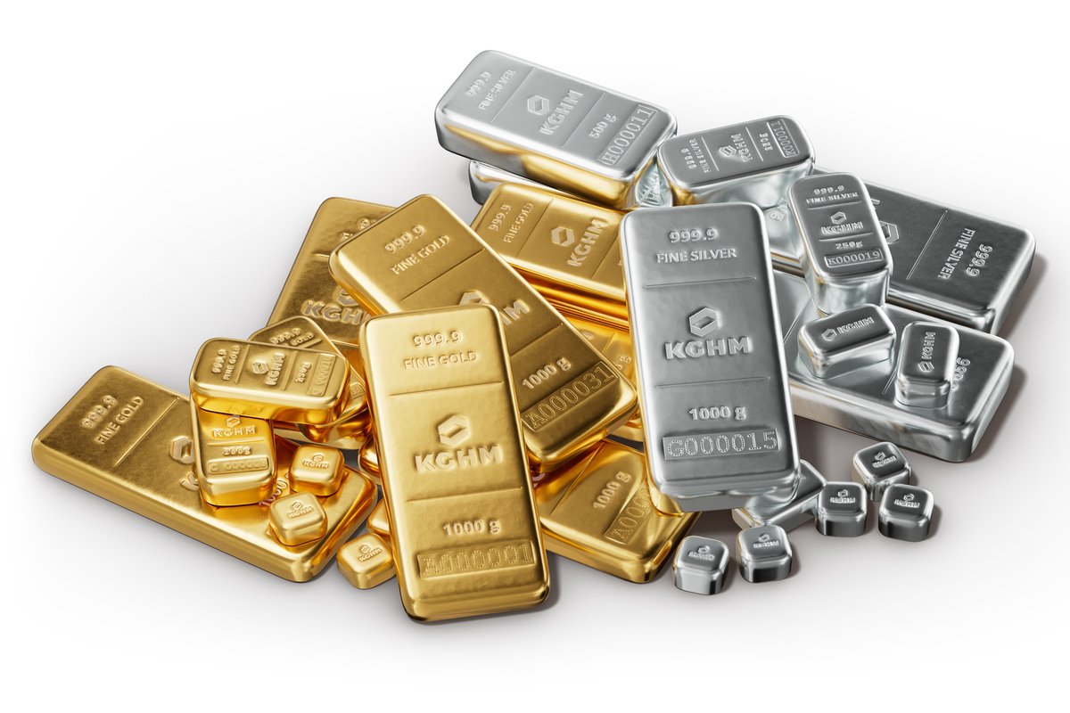 KGHM_SA's tweet image. 🔔 Złoto i srebro produkowane przez KGHM dostępne w sprzedaży dla klientów indywidualnych ‼️

Sztabki produkowane przez KGHM Polska Miedź S.A są już dostępne w renomowanych mennicach.

🟨⬜️ Dotychczas KGHM oferował sztabki złota oraz gąski srebra jedynie w większych gramaturach.…
