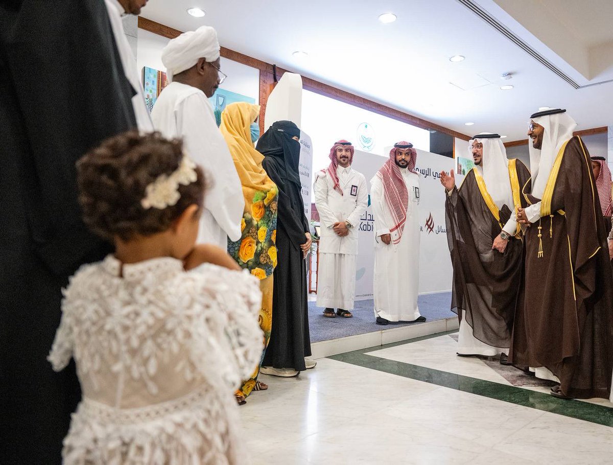 EmarahAlQassim's tweet image. بيّن سموه ان جهود الجمعية  تمثل نموذجًا للعمل المجتمعي الصحي المتكامل..

سمو #أمير_منطقة_القصيم : أشيد برسالة الجمعية السعودية الخيرية لمرضى الكبد ودورها في تعزيز الوعي الصحي والوقاية من أمراض الكبد، وتقديم الرعاية والدعم اللازم للمرضى، ضمن منظومة عمل احترافية تسعى إلى تقليل…