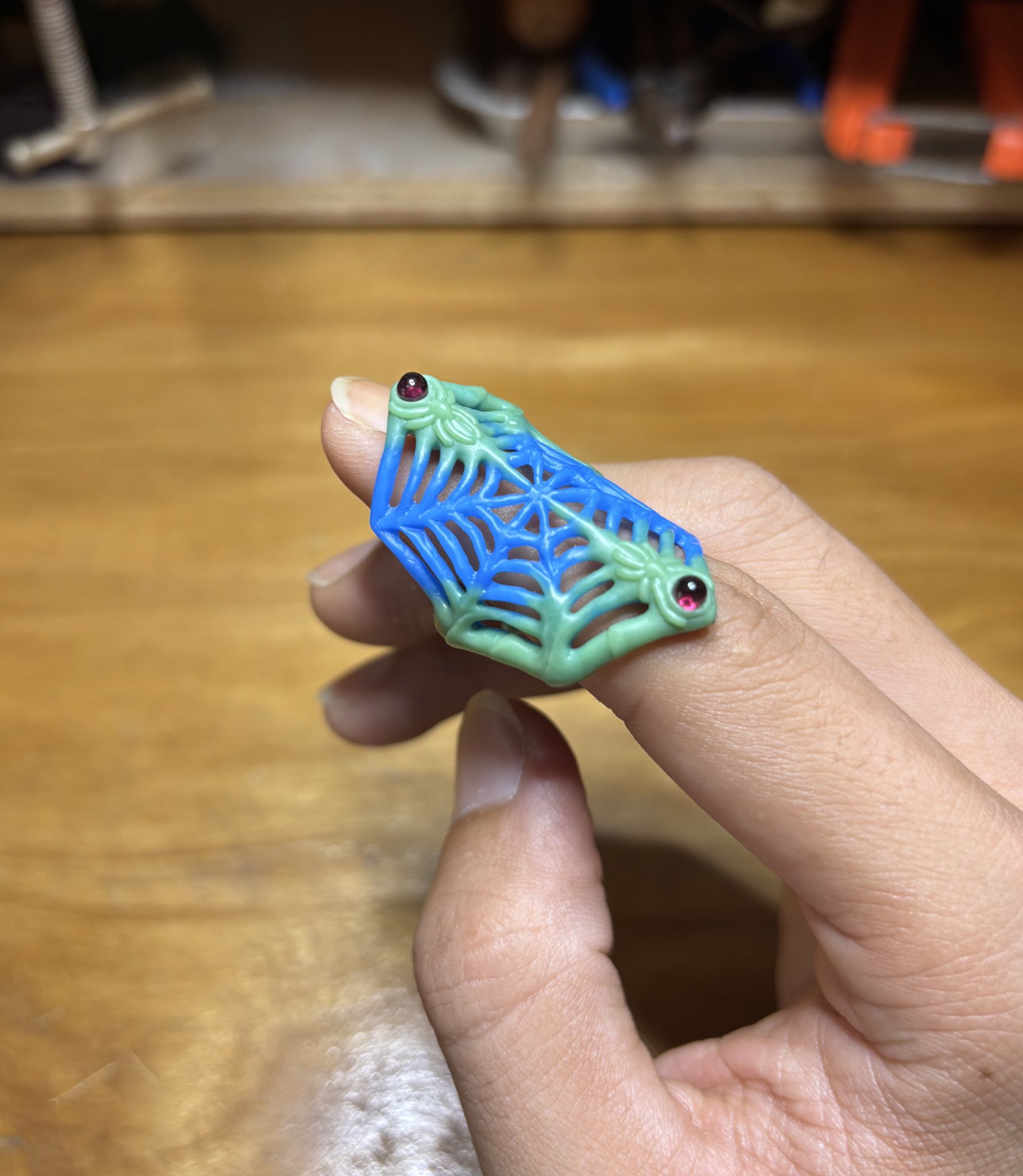 オーダーで製作させて頂きました　デモ用超豪華オーストリッチアクセサリー オープンワークが美しい「ロイヤル オーク」コレクションの最新