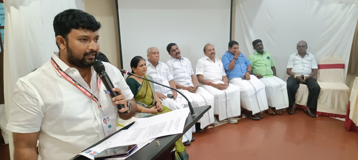 DurgaSurendran_'s tweet image. Heartfelt thanks to our State IT Wing Secretary,@satyenaiadmk Annen for energizing us with your inspiring words yesterday.
sincere gratitude to our District Secretary @nGanesharajaoff, and other senior party leaders, district administrators and every brother and sister who…