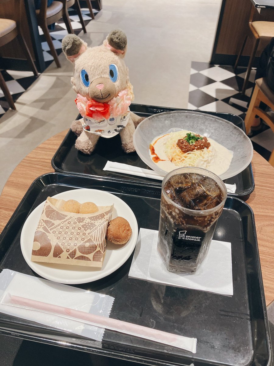 tier1kun's tweet image. みすどのたんたん❣️🍜
と、ぽんで❣️🦁
いわんこ、ぽんでたべます❣️がおー❣️🦁🐶
#ポケモンのいる生活 #イワンコといっしょ