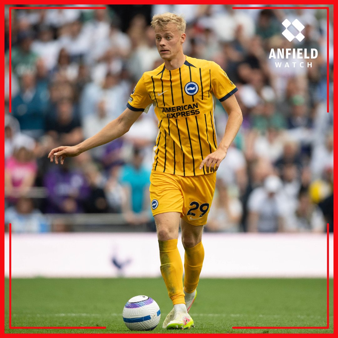 AnfieldWatch's tweet image. Arne Slot clearly wants a ball-playing centre-back, would you take Van Hecke? 🤔
