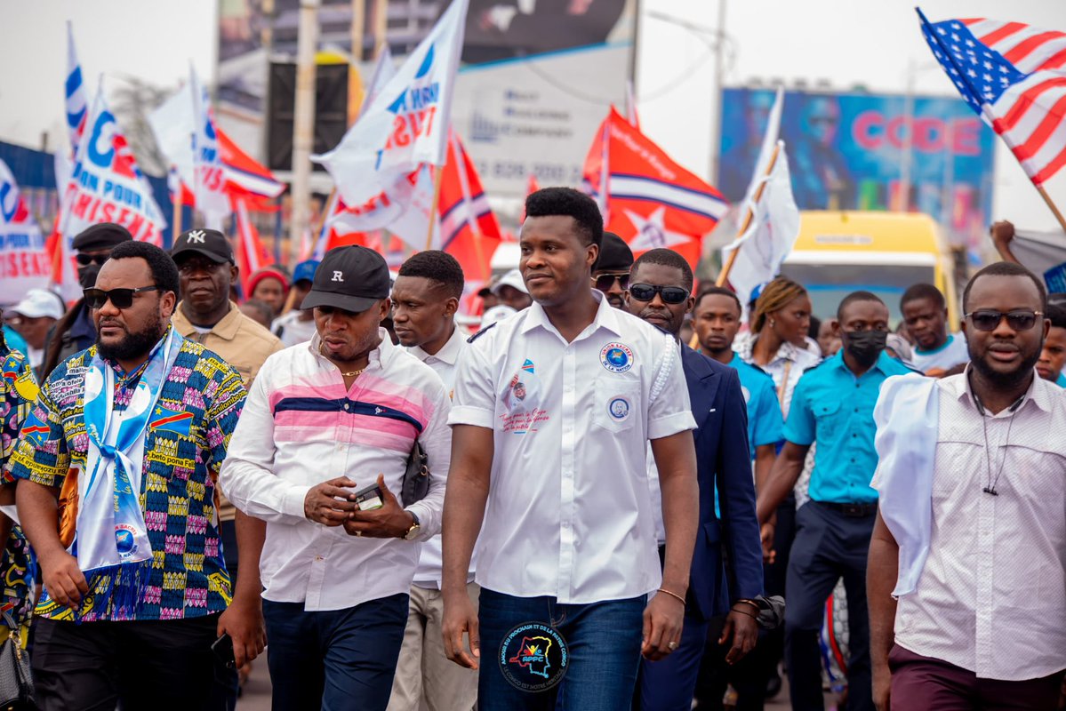 central_sage's tweet image. Peuple noble et courageux, votre lutte pour la liberté est le cri le plus puissant de l'humanité. Chaque pas que vous faites vers votre émancipation, chaque goutte de sueur et de larmes, compose une page d'une histoire que rien ni personne ne pourra effacer. La liberté ne se…