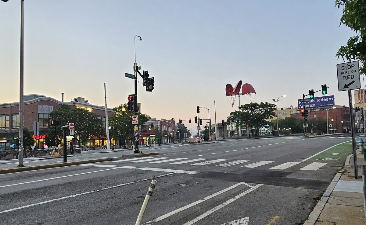 CambridgeMAFire's tweet image. As we start our Monday morning at 530 on July 28th, the temp in North Cambridge is 71 degees with 94% humidity & some fog.
Let's work together to make it a safe week for everyone!
Actually Engine 4 had just returned from a mutual aid run (line box) to Somerville.
Duty: group 2.