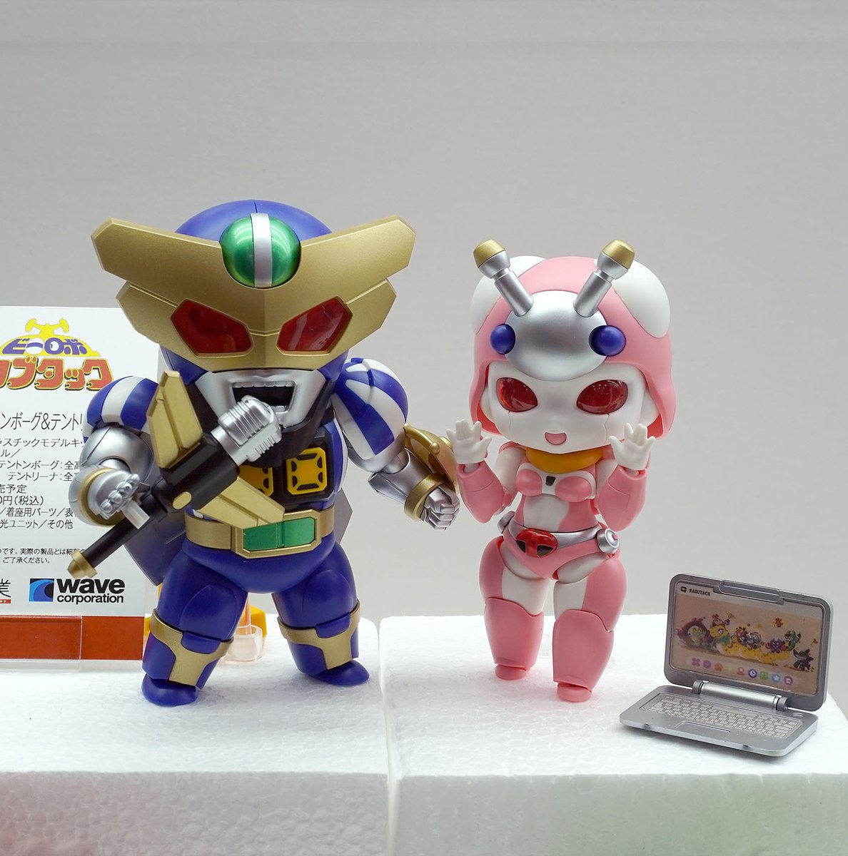 wave_corp's tweet image. ワンダーフェスティバル 2025［夏］展示アイテム振り返り！
橘猫工業 キャプテントンボーグ&amp;amp;テントリーナ セット、デフォルメ専門ブランド「QOSMOS」より登場です。
【WF2025夏 ウェーブブース展示アイテムまとめギャラリーはこちら → hobby-wave.com/wf2025s/】
#ビーロボカブタック #橘猫工業…