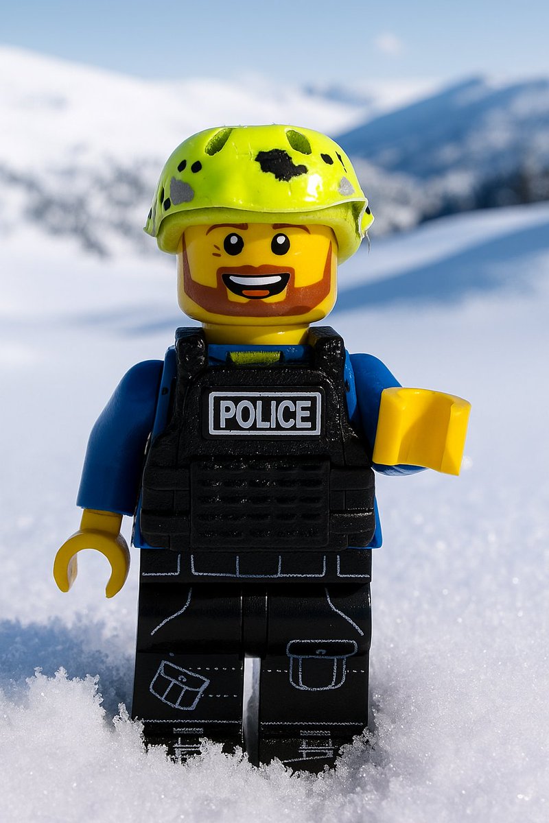 UNIFORM STUDY FULLY FUNDED!
Visit winterstorm.uk to learn more!

#winterstorm 

PS. <a href="/Brick_Cop/">Brick Cop©️</a> would do a much better job of this pic! 🫣