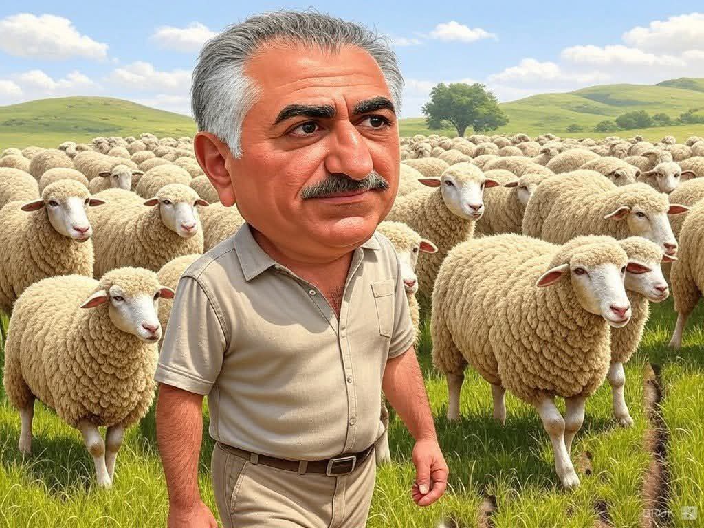 7777rah73's tweet image. این بردگان هستند که فرعون ها را میسازند و این گوسفندان هستند که چوپان تولید میکنند.
«هیتلرها بواسطه‌ی نوکر صفت‌ها هیتلر می‌شوند»

#فرقه_پهلوی_شیاد