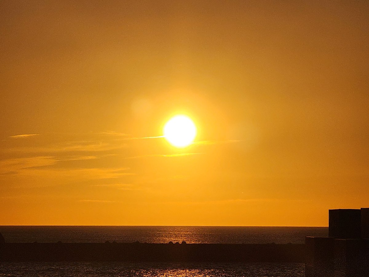 capttsune's tweet image. 今日も夜が来る。