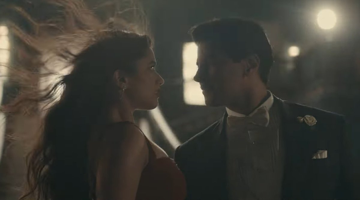 సినిమా పేరు శాంత కాదు కాంత
ఆడియన్స్ కి ఇదే నచ్చుతుంది

The #Kaantha teaser transports you to the classic era of black &amp; white films, showcasing an intense clash between a superstar &amp; a legendary director. Dulquer Salmaan &amp; Samuthirakani deliver powerhouse performances,