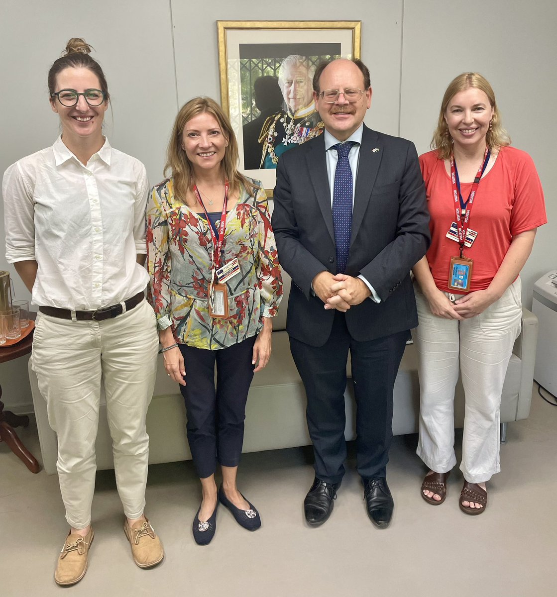 Davidwillashley's tweet image. Happy #WorldConservationDay! 🦁🦜🐠🌳🦋
To help protect #SouthSudan’s precious nature, 🇬🇧 proudly supports @FaunaFloraInt’s work in Western Equatoria.
Delighted to meet FFI last week to discuss their efforts in conservation, livelihoods & combating the illegal wildlife trade.