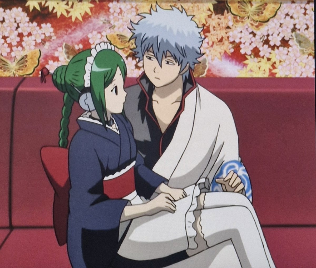 gintoki_ful's tweet image. 긴토키 이런 식으로 사람 쳐다보는 거 법으로 금지시켜야 함. 귀찮음 많은 남자가 은근히 다 받아주는 게 너무 유죄임. 그리고 진짜 관심 없는 것처럼 쳐다보면서 옆 사람한테 집중하고 있다는 점이 미치게 만듦🤦🏻‍♀️ 이런 남자가 위기의 순간이 오면 눈 빛내면서 씩 웃어준다는 게 최종 좋음의 완성임