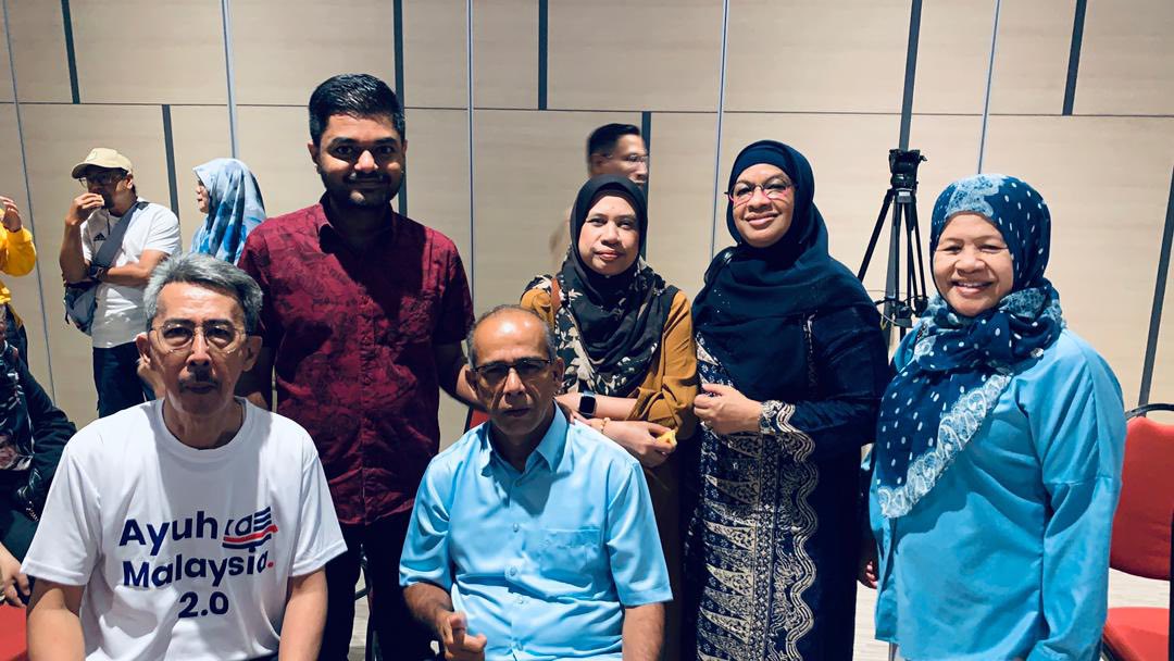 md_zuwairi's tweet photo. rakyat jaga rakyat

Reformasi Malaysia 🇲🇾!

#RafiziRamli #AyuhMalaysia2.0 #Reformasi2.0 https://t.co/5L8KXg1c5E