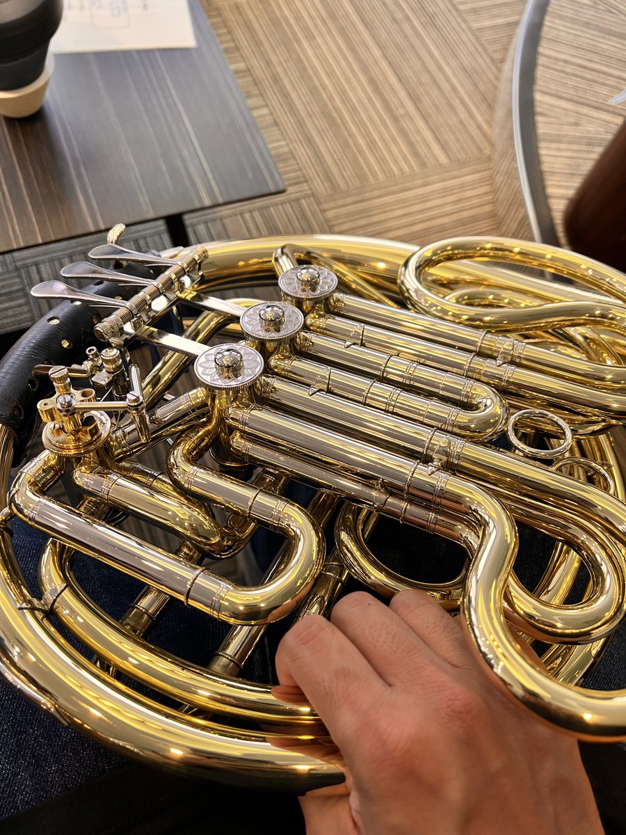 黒革えっちくない？