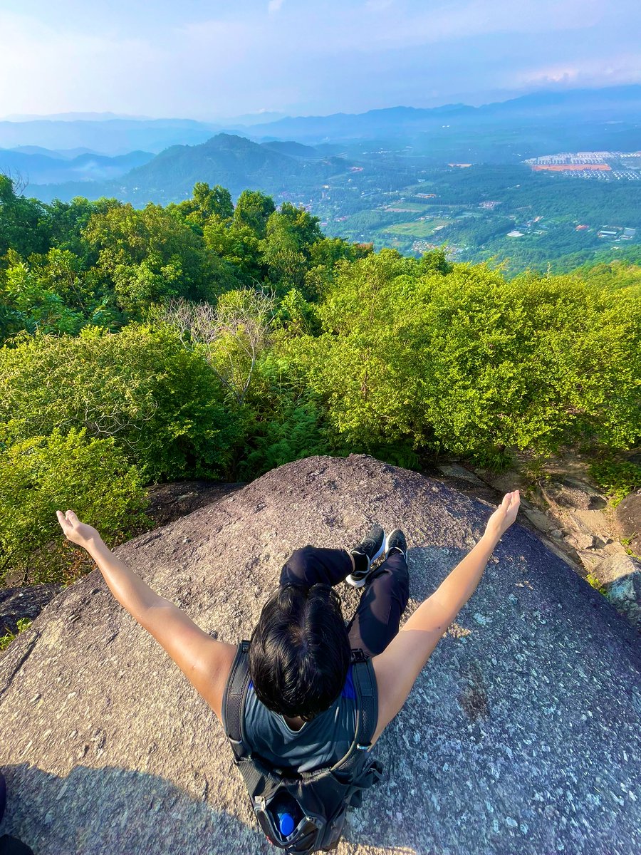 hill_omel's tweet photo. #BukitBroga
#Hiking https://t.co/HpxILBpLVA