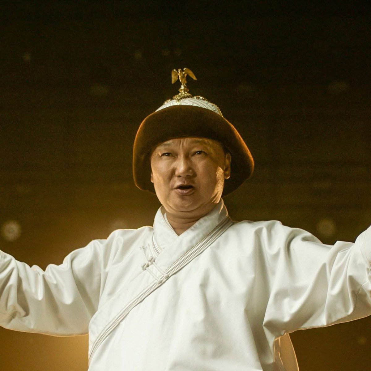 Жавхлан гавьяат Ардын жүжигчин цол хүртэхнээ.