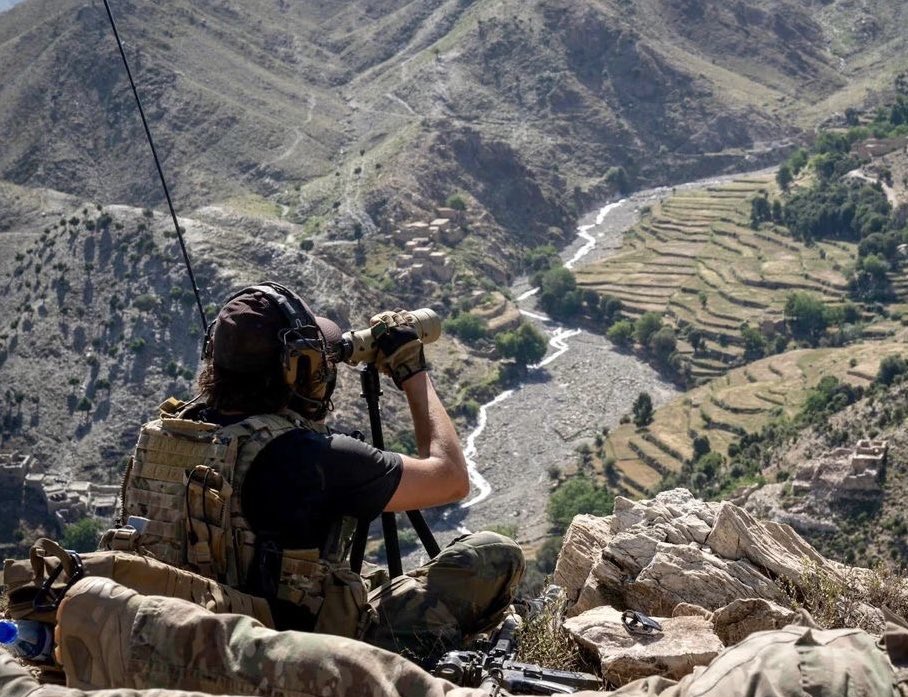uncle_fury's tweet image. USAF CCT calls in an airstrike over a valley during a combat mission. Nangarhar, Afghanistan 2018
