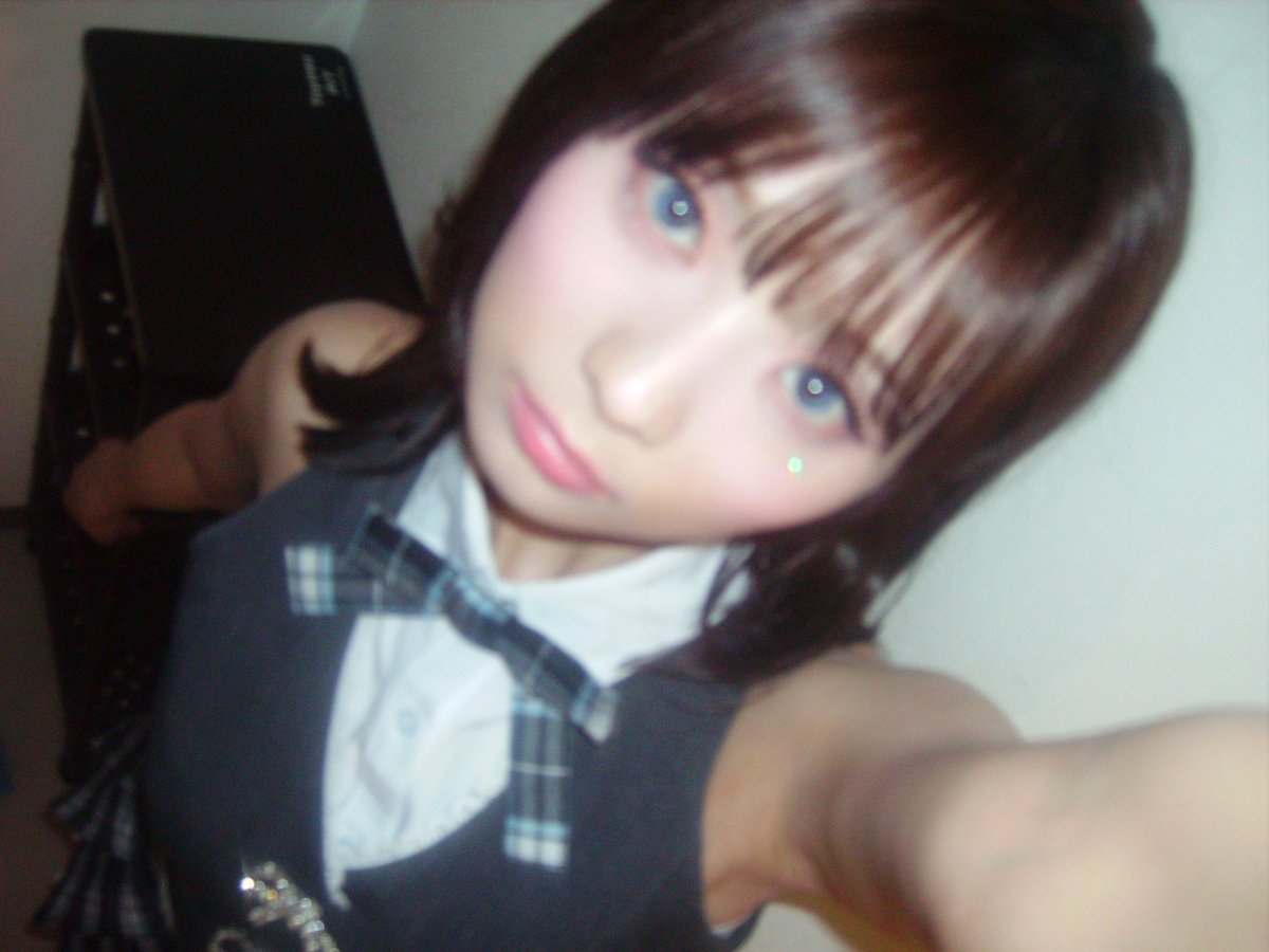suzuring__'s tweet image. 얼굴 대박