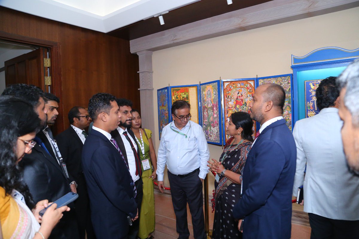 milindarj's tweet image. ලෝකෙ ලොකුම ප්රජාතන්ත්රවාදය ආරක්ෂාකරන ලෝකෙ ඉහළම විවිධත්වයක් ඇති ඉන්දියානු පාර්ලිමේන්තුවේ.