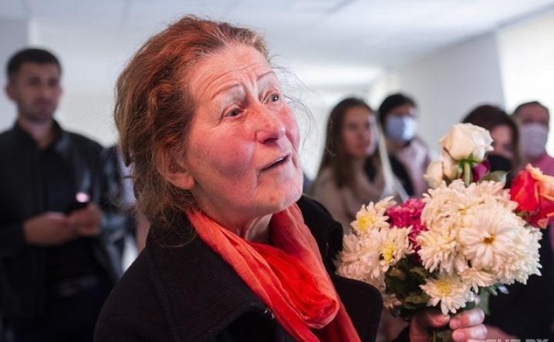 💔 For over a year, the family of 68-year-old political prisoner Alena Hnauk has received no letters or calls from her.

She’s held in isolation with health issues – and her loved ones don’t even know where she is and if she'll be released when her sentence is over.

Silence has