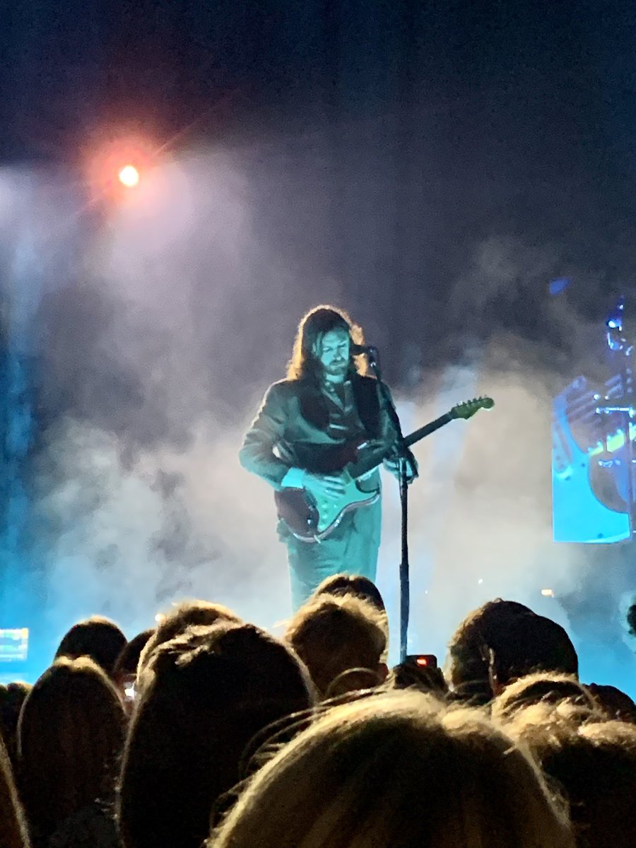 longlost_art's tweet photo. the manifesting worked 🙏 he played abstract (psychopomp) in fargo tonight

it was such a good show, both hozier and gigi KILLED it ♥️ i hope i get the opportunity to see them perform again at some point in the future

#hozier #hozierconcerts #gigiperez #fargo #unrealunearth https://t.co/oYF0us6NAm
