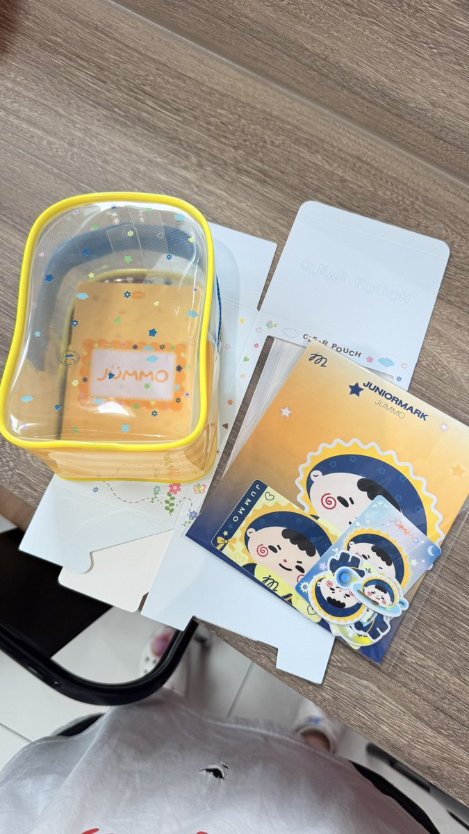 hippoyayee's tweet image. WTS
Jummo Clear pouch - 350
Sticker Jummo - 220
นัดรับสามย่านตอนนี้ค่า
#มหกรรมนิยายนานาชาติ2025xGMMTV