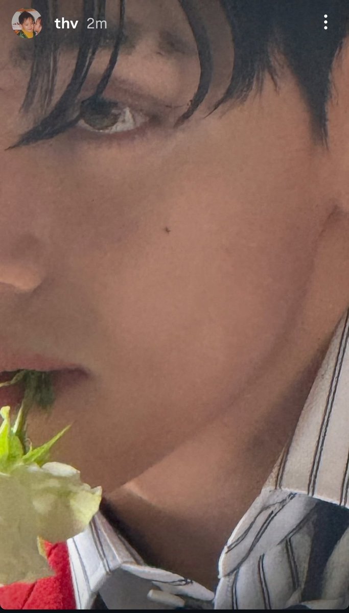 njjebts's tweet image. How to be a flower 😭😭😭