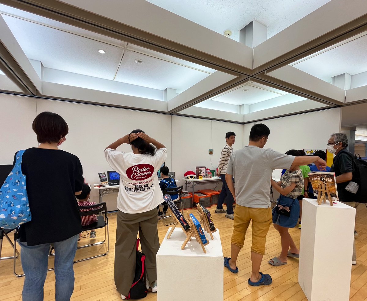 uri_kana's tweet photo. 第10回大人も昔はこどもだった遊べるゲーム展に、ご来場頂き誠にありがとうございます。
沢山の方が遊びに来てくれて、本当に嬉しい楽しい２日間でした。
また12月に！

引き続き宜しくお願い申し上げます。

大人も昔はこどもだった遊べるゲーム展
ドット絵アイロンビーズ制作部(@PGE_Guild/@DLCwBC) https://t.co/AZnSmjxi8O