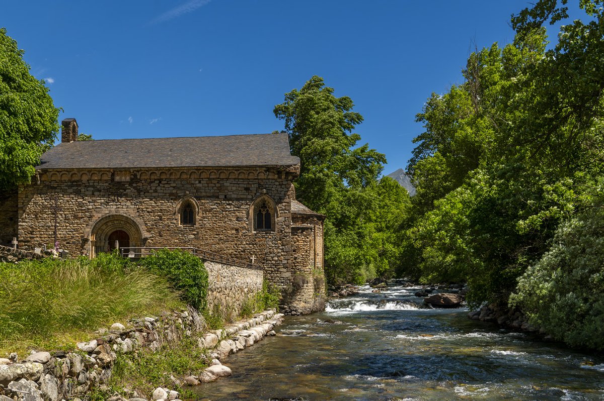 aigua_cat's tweet image. 💥 La Noguera Pallaresa fa història i es converteix en el primer riu de Catalunya i de l'Estat amb la certificació ecològica "Wild Rivers Site"
🌄La certificació és per un tram de 30 km
👉Més info: govern.cat/salapremsa/not…
📽️ Vídeo de la candidatura: youtube.com/watch?v=8j172Y…"