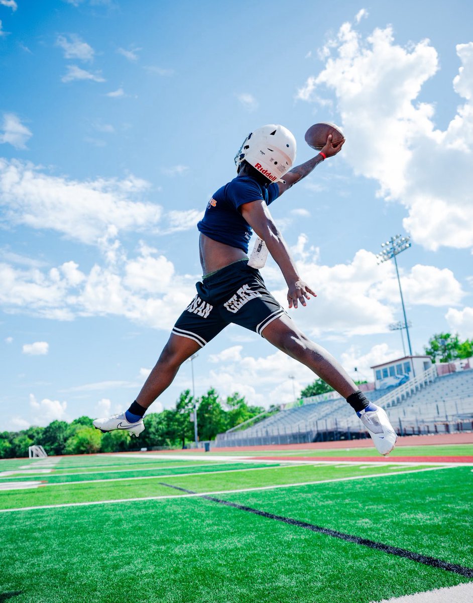 Work! <a href="/SachseStangs/">Sachse HS Football</a> <a href="/CoachFWilliams/">Forrest Williams</a>