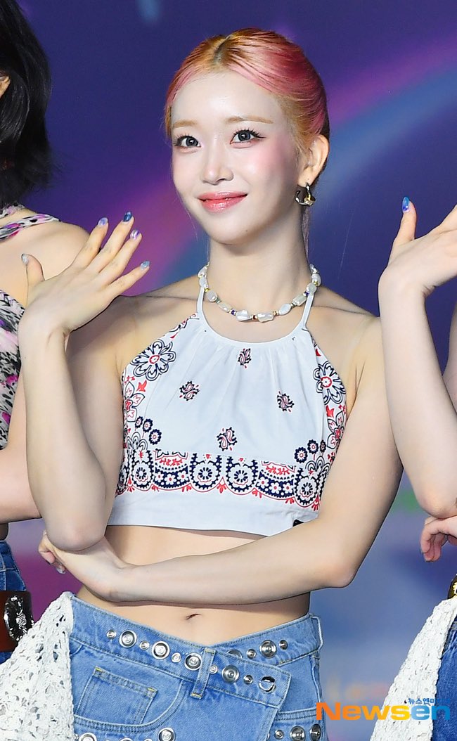 baesuminng's tweet image. 이게기사사진이래 어너존나예뻐