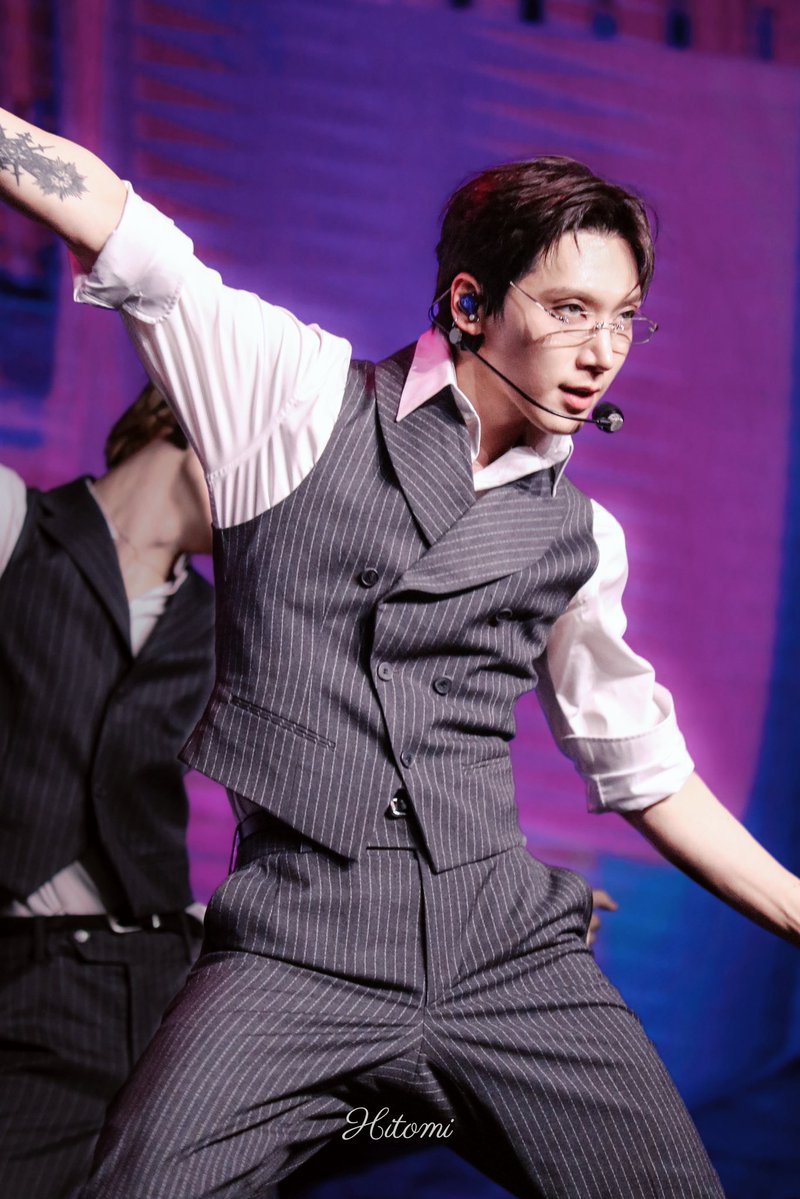 shadowtens's tweet image. hot hot hot 

#TEN #텐 #李永钦 #เตนล์ #テン
#WayV #NCT #威神V  #WayV_BIGBANDS