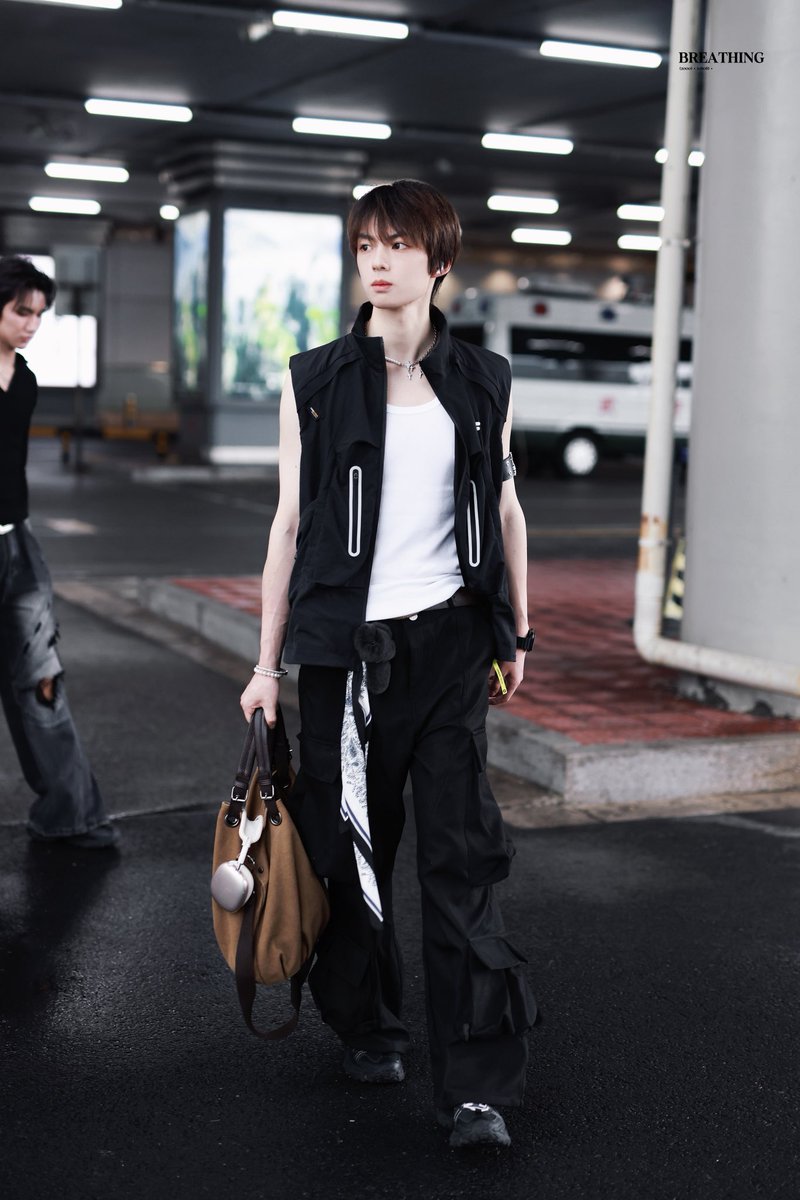 250727 PEK

#何禧龙 #HEXILONG #hexilong #허시롱 #RaceBace #RGB_Plan