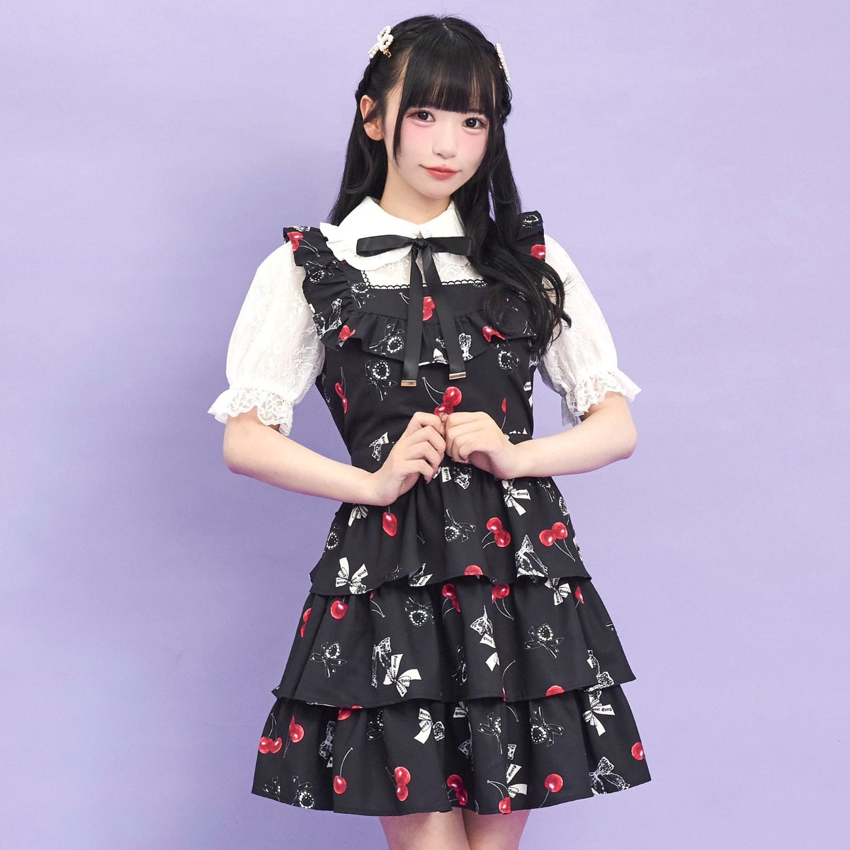 Pick Up
'25 AWきゅんと
ときめき、キラメキを！

チェリーやリボンが散りばめられた
オリジナルプリントがポイント🍒🖤
ふんわり広がる3段ティアードの
ボリューミーなシルエットが魅力です❕🎀
x.gd/Sci0Z

店舗
x.gd/j1Jov

#secrethoney 
#シーハニ
#シークレットハニー