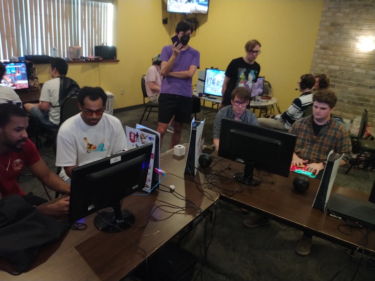 ChoiWingleung's tweet image. Lots of fun matches in SF6 for FinalStrike126 07/26/2025! Evan on fire this wk! GGS!

🥇 Evan
🥈 Jabinskiz
🥉 JerriGlintBlank
4 RazorShark
5 @TrifectaIII
5 Sovano
7 Johan
7 Stegah
9 @AstuarteVT
9 thirstyfist
9 JPC

VODS w TIMESTAMPS
youtu.be/29j59fpIRLc
youtu.be/mfYFLcxRk0k