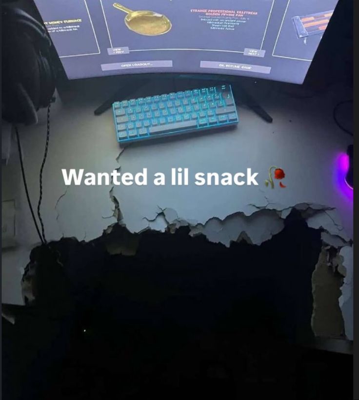 Eyonde793's tweet image. Please dont terrorize your computer 😥