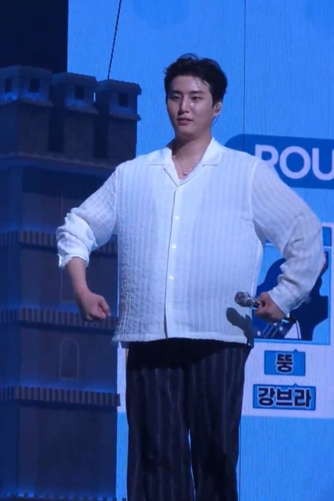 ศ้มย์ (restไม่จริงครับ โม้) tweet media
