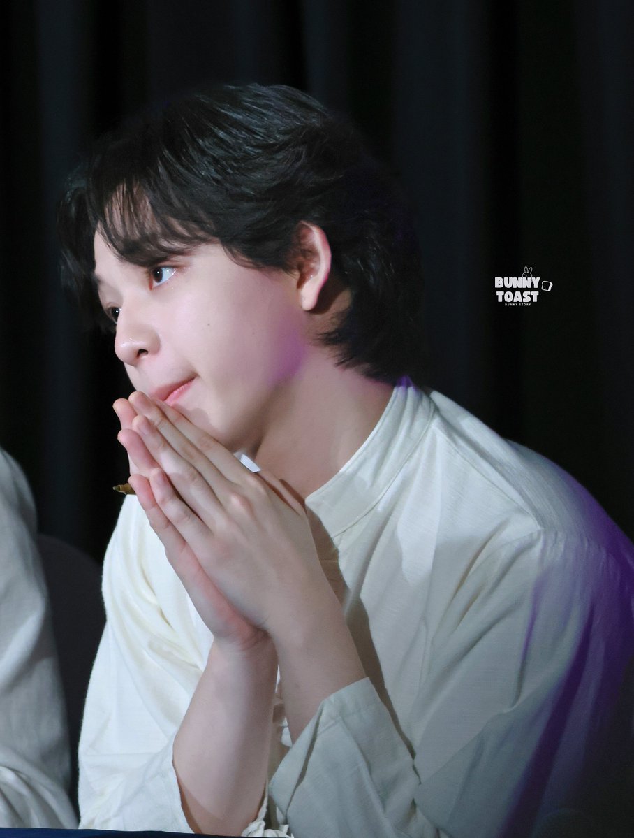BunnyToast_'s tweet image. 26.07.25 ₍ᐢ‥ᐢ₎ ❤︎︎

⸝⸝@basjtr⸝⸝

ขนาดท่าไหว้ยังน่ามันเขี้ยว น่าเอ็นดูอ่ะลูก 🥹

#ADreamVoyageMaxkyBas_CNX
#แม็กกี้บาส #bbasjtr
#maxky_rp #บาสเด็กอ้วนที่แท้จริง