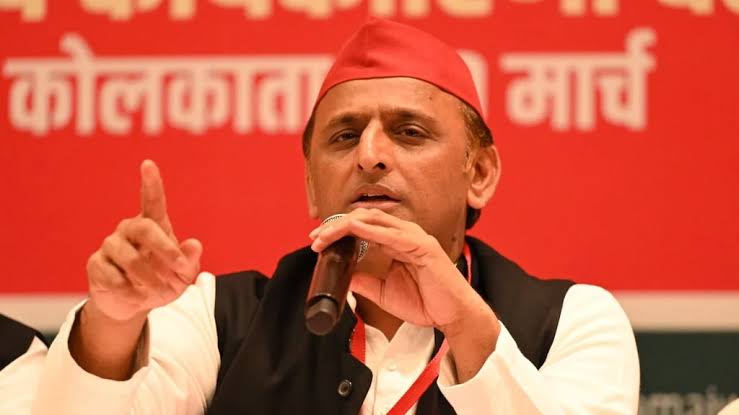 SatishgoluA2Y's tweet image. जब सड़कें असुरक्षित हों,
ऑटो में भी भरोसा न हो —
तो समझिए महिला सुरक्षा केवल इवेंट बन चुकी है।
#PdaVirodhiBJP
