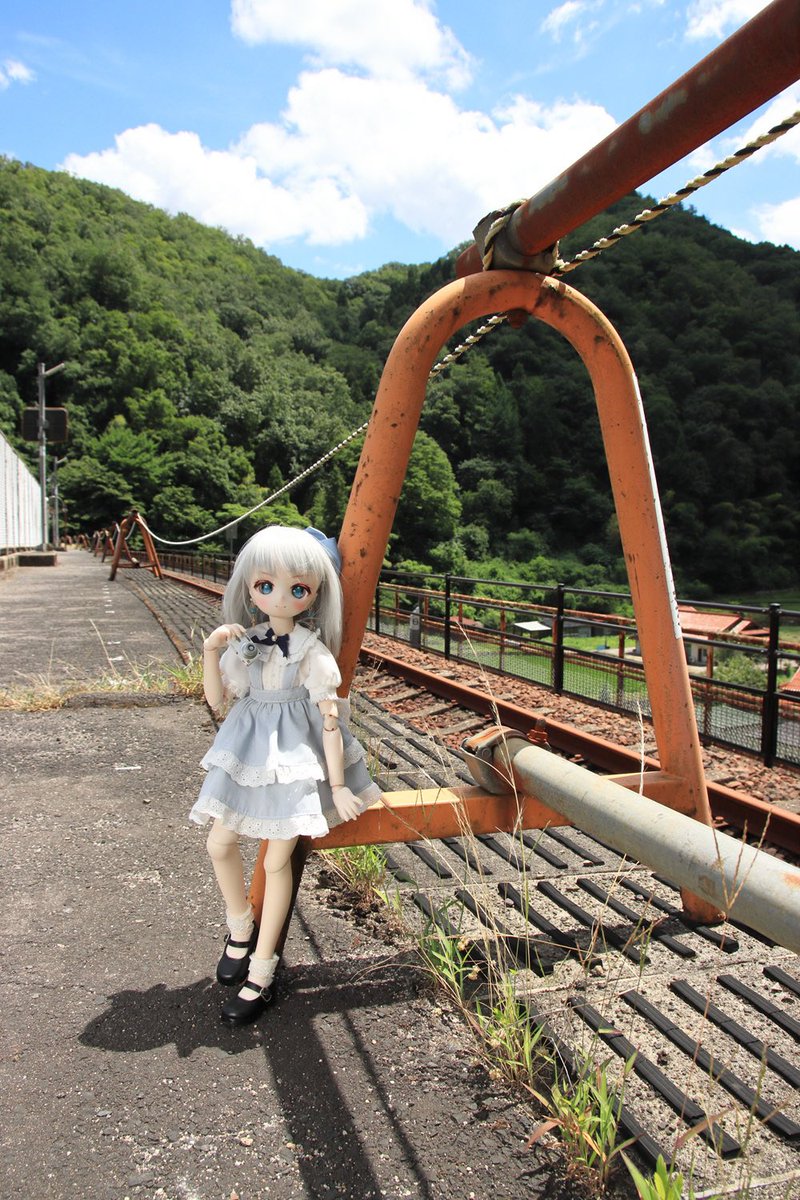 Octo10na7's tweet image. 強風でどうにもならなかった宇都井駅ホーム。