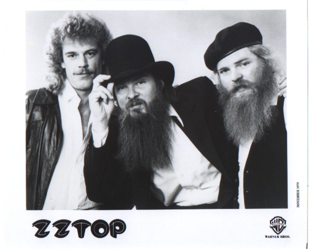 dvesean's tweet image. July 28 2021

Texas-born Dusty Hill, ZZ Top&apos;s One &amp;amp; Only Bass Player Since 1969,

Dusty Hill d. at 72.

Dusty was the shorter of the 2 ZZ guys  w/the long beards.

&quot;I said Lord take me downtown,
I&apos;m just lookin&apos; for some Tush.&quot;

Dusty Hill sang lead on that ZZ Classic.
R&amp;amp;R HOF.