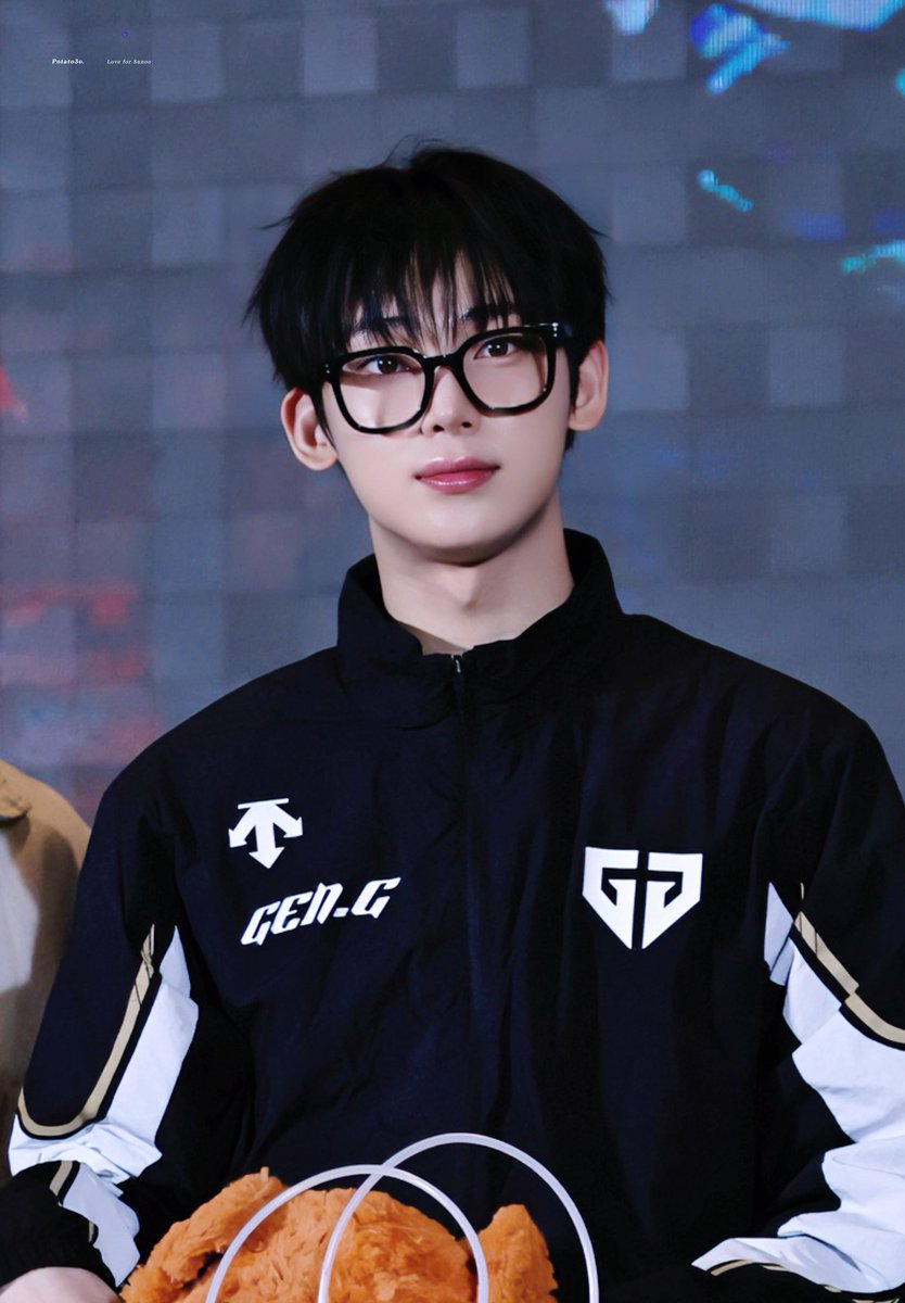 Potatovo_624's tweet image. HQ

250726

젠지.선우연결중…?  (장난ㅋ (ૢ˃ꌂ˂⁎)

#선우 #SUNOO #ソヌ #엔하이픈 
 #엔하이픈_선우 
 
@ENHYPEN_members