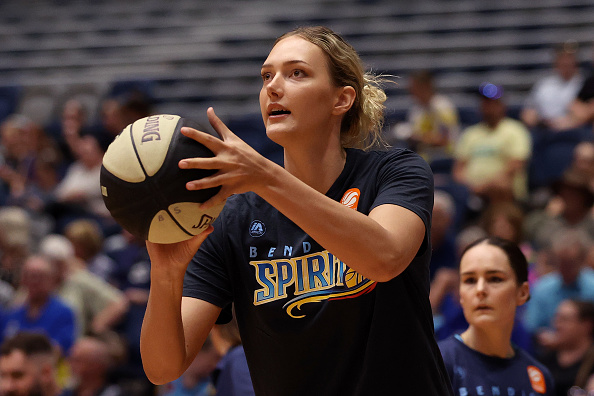 BendigoSpirit's tweet image. Ash Hannan has informed the club that she will be taking a year away from basketball after suffering multiple concussions last season.
We are proud of Ash for making this decision to prioritise her health and hope to see her back on court soon💙💛
READ | wnbl.com.au/bendigo/news/s…