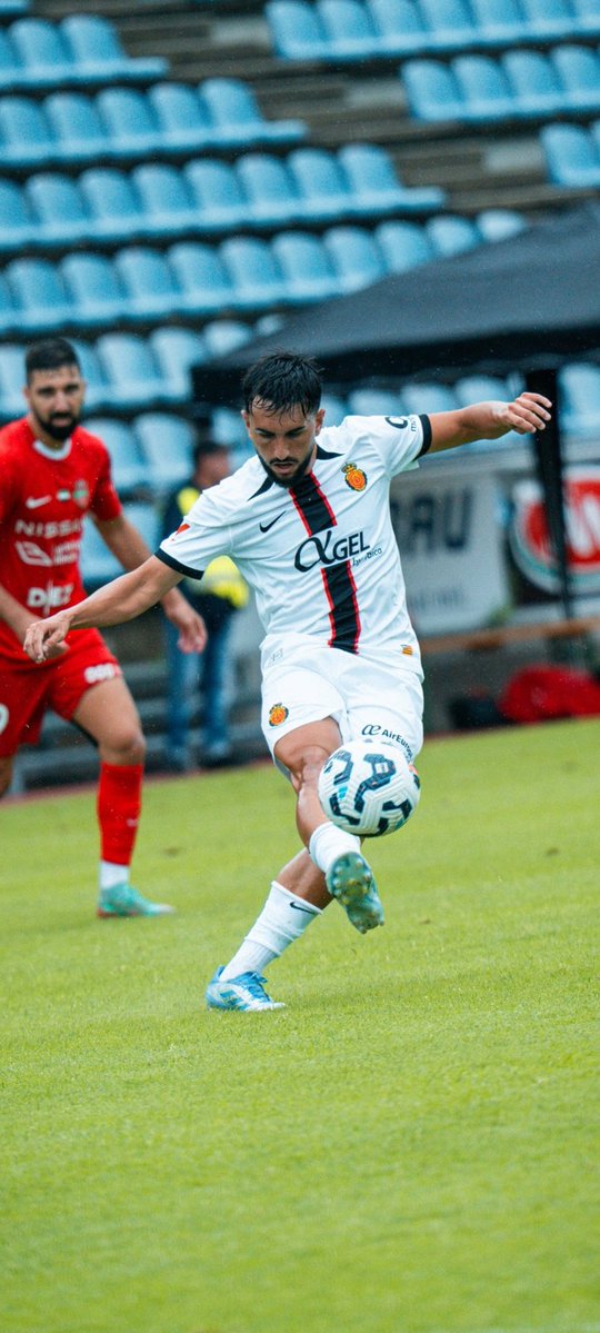 testimmallorca's tweet image. M'agrada molt Manu Morlanes. La temporada passada va estar lesionat 12 partits a la segona volta i encara que res és unicausal, sens dubte el @RCD_Mallorca va notar la seva baixa. Jugador molt cerebral i d'un gran criteri amb la pilota ⚽