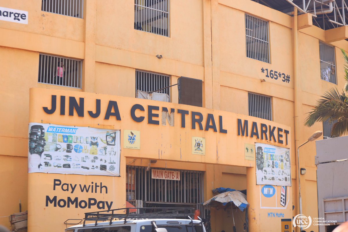 ConsumerUCC's tweet image. 📢 As part of the Digital Safety Campaign in Eastern Uganda, @UCC_Official conducted community activation drives in Jinja District to raise awareness on fake news, bafere (fraudsters), illegitimate devices, UCC’s mandate, and redress mechanisms. #StaySafeOnline #DigitalUganda…