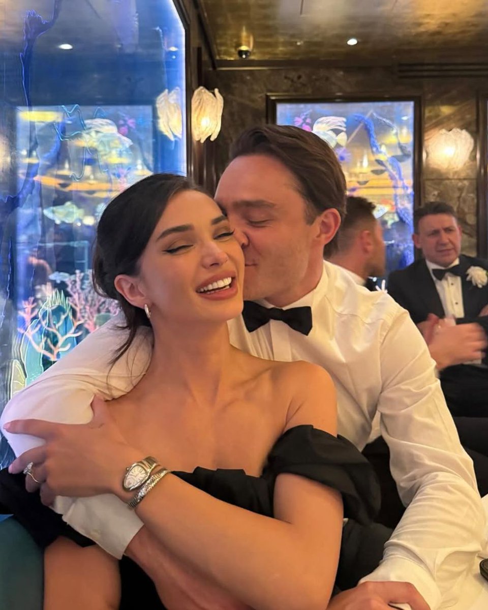 BangaloreTimes1's tweet photo. #AmyJackson and #EdWestwick redefine couple goals every day! โค๏ธ๐ฅฐ
#CoupleGoals #AmyAndEd #LoveGoals #RelationshipInspo #PowerCouple #TrueLove #CoupleInspo #DreamTeam #LoveBirds #RomanticDuo https://t.co/5yqzQGQHrl