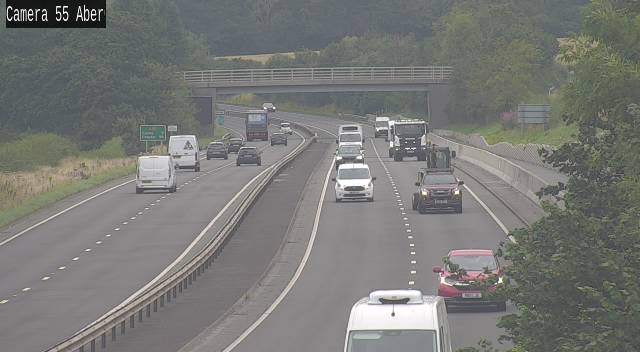 TrafficWalesN's tweet image. Bore da!👋

❗We are currently experiencing technical issues with the Traffic Wales helpline. Pre-recorded messages may be out of date☎

Contact us for travel advice &amp;amp; support⤵
📞0300 123 1213
📧contact@traffic.wales
🐦@TrafficWalesN
🏴facebook.com/TrafficWalesN