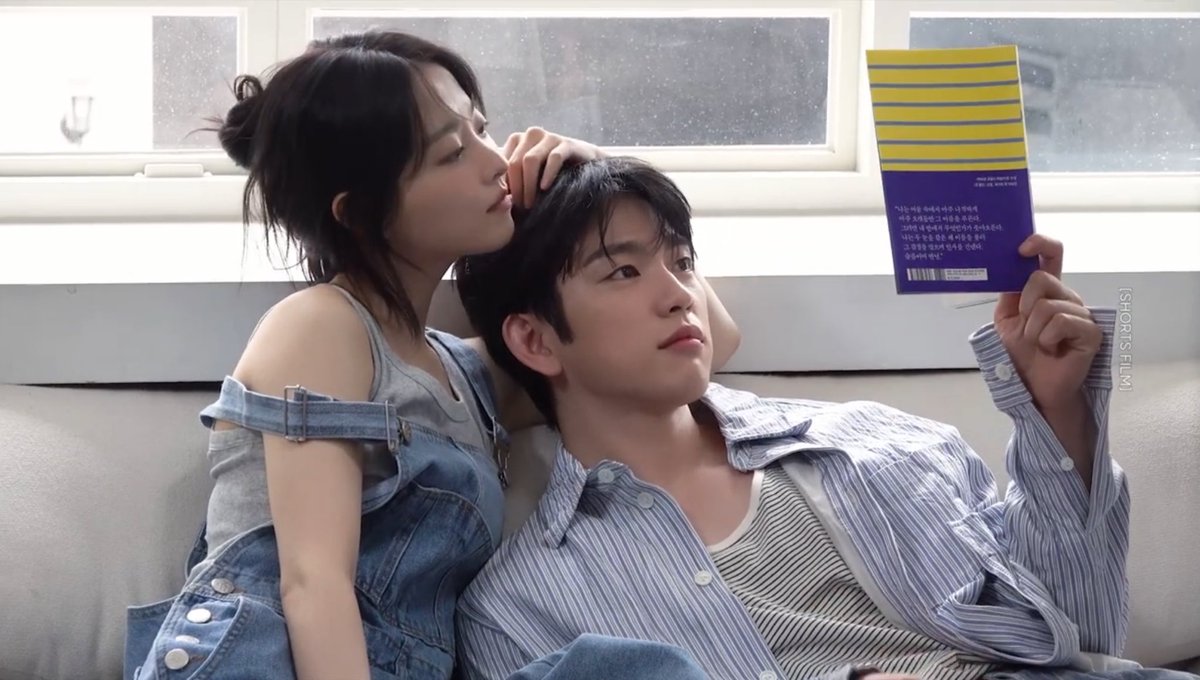 withjinyoung922's tweet image. 연하의맛