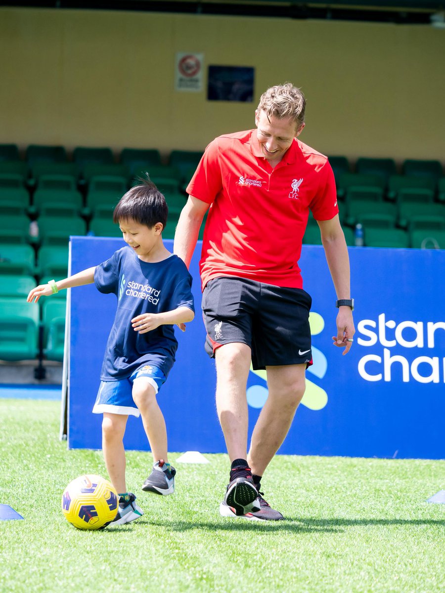 LFCFoundation's tweet image. We were delighted to deliver another memorable experience on the @LFC Tour this time at our @StanChart Soccer Clinic in Hong Kong π