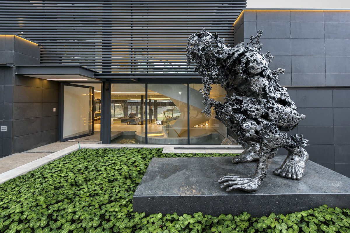 Victoria Residence by Nico van der Meulen Architects

Waterfall Estate, Midrand, Johannesburg, South Africa 🇿🇦