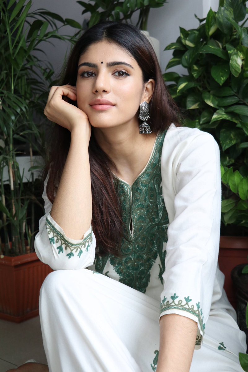 SacnilkEntmt's tweet image. Newcome #MedhaRana is on board #Border2 as the female lead opposite #VarunDhawan. The film is set to release on January 23, 2026.
#SunnyDeol | #AhanShetty | #DiljitDosanjh | #SonamBajwa | #Border2